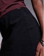 Premium mini skirt in black