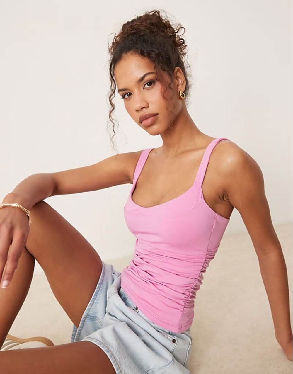 sweetheart neckline contrast top in bubble pink