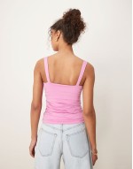 sweetheart neckline contrast top in bubble pink